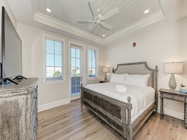 Anna Maria Island Beachfront Condo Rental - Luxury 4-Bedroom Gulf-View Vacation Condo with Pool and Spa